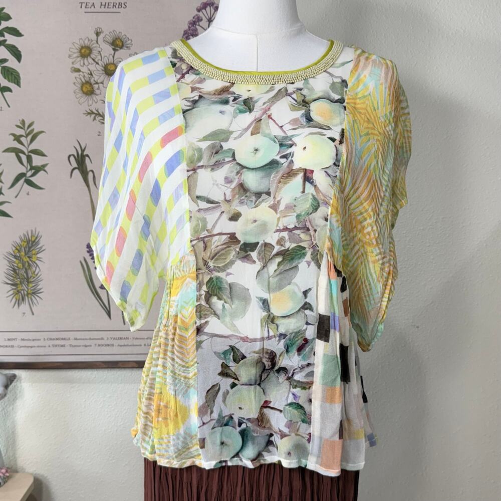 Lightweight Patchwork Apple Multi Print Beaded To… - image 2